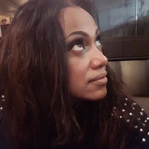 Meet your Posher, Ana paula